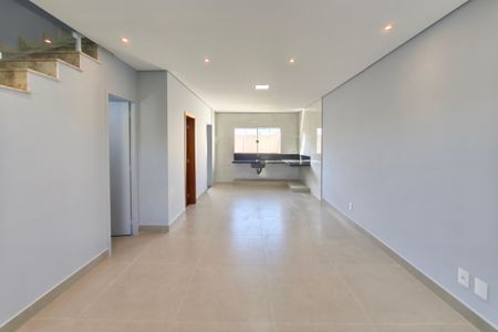 Sala de casa à venda com 3 quartos, 125m² em Jardim Nova Europa, Campinas