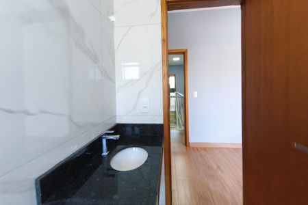 Casa à venda com 125m², 3 quartos e 2 vagasBanheiro Suíte 3