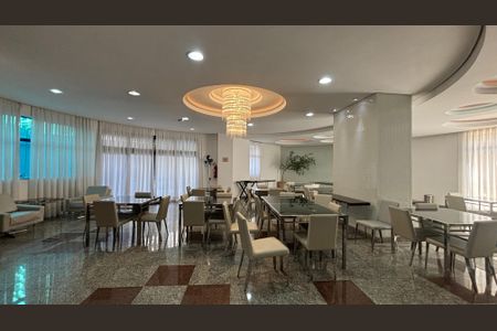 Apartamento à venda com 216m², 4 quartos e 4 vagasSalão de Festas