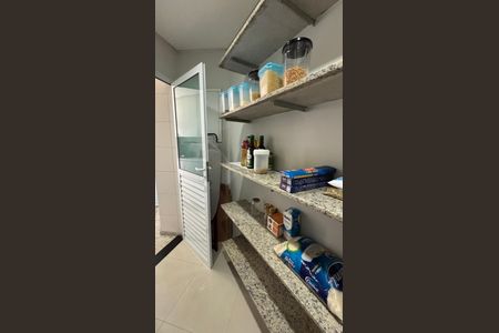 Apartamento à venda com 216m², 4 quartos e 4 vagasÁrea de Serviço - Despensa