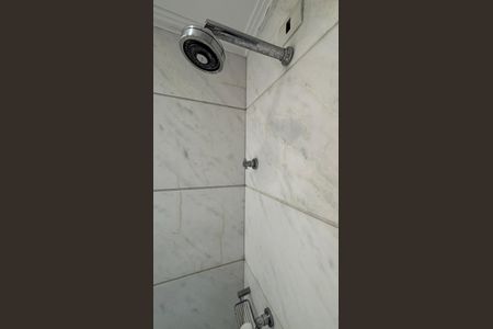 Apartamento à venda com 216m², 4 quartos e 4 vagasBanheiro da Suíte 2