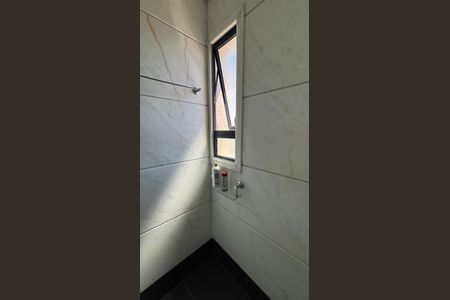 Apartamento à venda com 216m², 4 quartos e 4 vagasBanheiro da Suíte 2