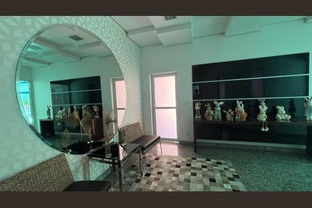 Apartamento à venda com 216m², 4 quartos e 4 vagasHall