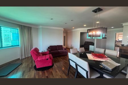 Apartamento à venda com 216m², 4 quartos e 4 vagasSala - Sala de Jantar