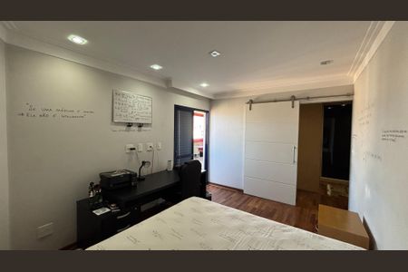 Apartamento à venda com 216m², 4 quartos e 4 vagasSuite 1