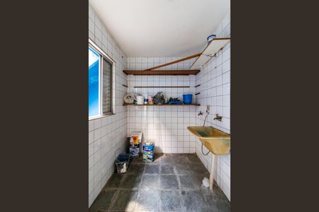 Casa à venda com 110m², 2 quartos e 1 vaga