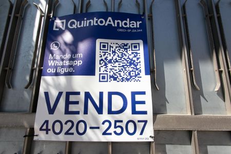 Casa à venda com 296m², 4 quartos e 3 vagasplaca WYNY-253