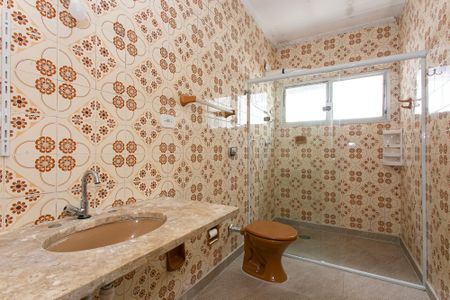 Casa à venda com 296m², 4 quartos e 3 vagasBanheiro da Suíte