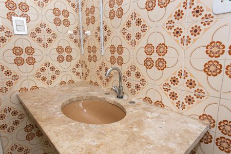 Casa à venda com 296m², 4 quartos e 3 vagasBanheiro da Suíte