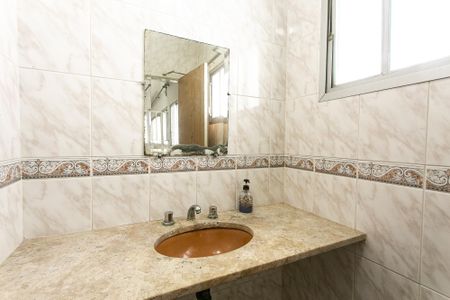 Casa à venda com 296m², 4 quartos e 3 vagasLavabo da Sala