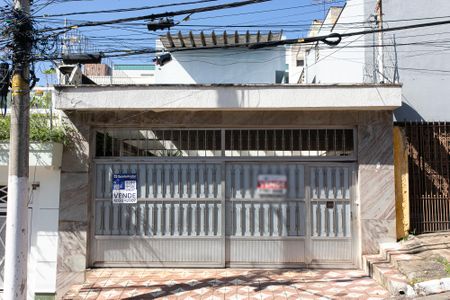 Casa à venda com 296m², 4 quartos e 3 vagasFachada