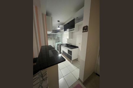 Cozinha de apartamento para alugar com 2 quartos, 55m² em Jardim California, Jacareí