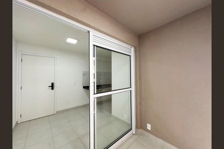 Apartamento para alugar com 34m², 2 quartos e sem vaga Apartamento para alugar com 34m², 2 quartos e sem vagaVaranda da Sala/Cozinha