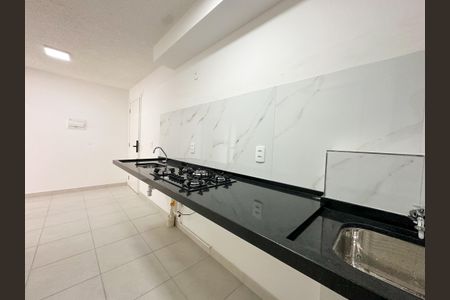 Apartamento para alugar com 34m², 2 quartos e sem vaga Apartamento para alugar com 34m², 2 quartos e sem vagaSala/Cozinha