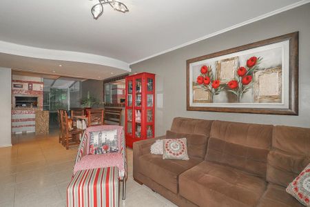 Sala de casa de condomínio à venda com 3 quartos, 194m² em São Sebastião, Porto Alegre