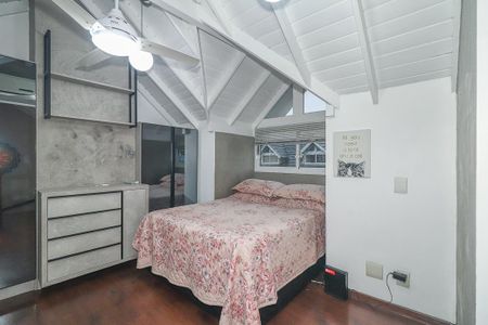 Casa de condomínio à venda com 194m², 3 quartos e 2 vagasQuarto 3