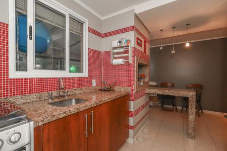 Casa de condomínio à venda com 194m², 3 quartos e 2 vagasCozinha