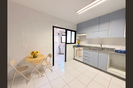 Apartamento à venda com 114m², 4 quartos e 2 vagasCozinha