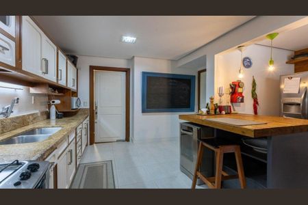 Apartamento à venda com 191m², 3 quartos e 3 vagasFoto 04