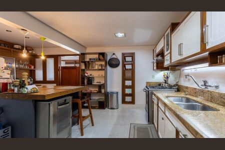 Apartamento à venda com 191m², 3 quartos e 3 vagasFoto 16