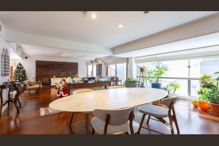 Apartamento à venda com 191m², 3 quartos e 3 vagasFoto 01