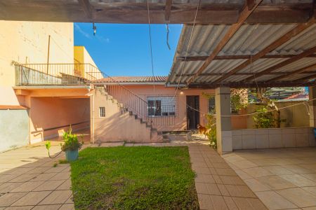 Casa à venda com 100m², 3 quartos e 3 vagasÁrea externa/Fundos