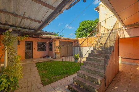 Casa à venda com 100m², 3 quartos e 3 vagasÁrea externa/Fundos