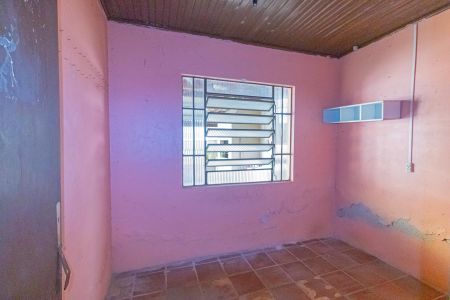 Casa à venda com 100m², 3 quartos e 3 vagasCasa de fundos/Quarto