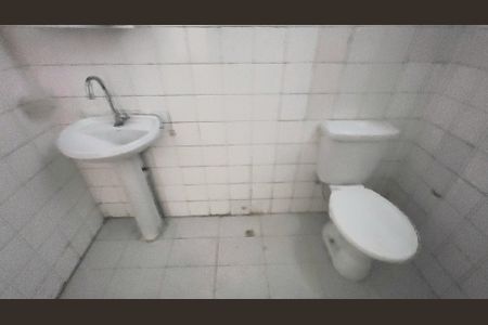 Apartamento para alugar com 55m², 1 quarto e sem vagaBanheiro 