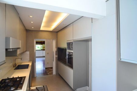 Apartamento à venda com 246m², 3 quartos e 3 vagasCozinha