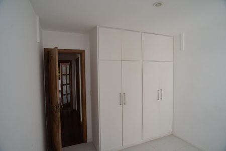 Apartamento à venda com 246m², 3 quartos e 3 vagasQuarto