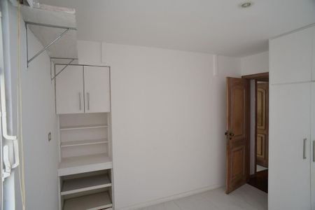 Apartamento à venda com 246m², 3 quartos e 3 vagasQuarto