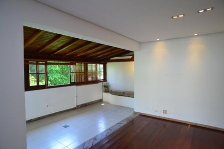 Apartamento à venda com 246m², 3 quartos e 3 vagasSala