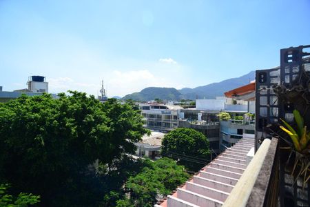 Apartamento à venda com 246m², 3 quartos e 3 vagasCobertura