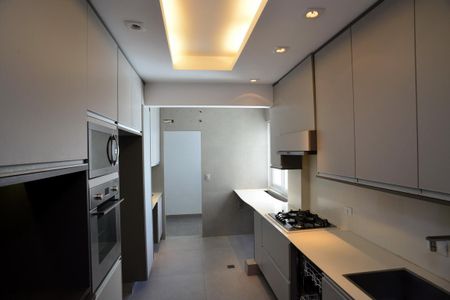 Apartamento à venda com 246m², 3 quartos e 3 vagasCozinha