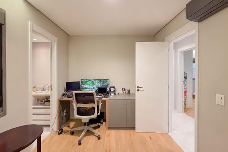 Apartamento à venda com 130m², 3 quartos e 2 vagasSuíte 2