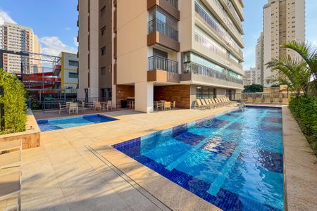 Apartamento à venda com 130m², 3 quartos e 2 vagasPiscina