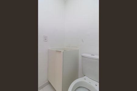 Apartamento para alugar com 29m², 2 quartos e sem vaga Apartamento para alugar com 29m², 2 quartos e sem vagaBanheiro
