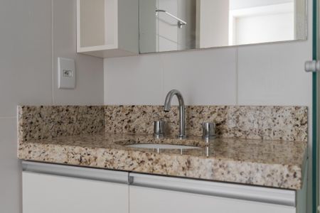 Apartamento à venda com 79m², 2 quartos e 2 vagas Apartamento à venda com 79m², 2 quartos e 2 vagasBanheiro