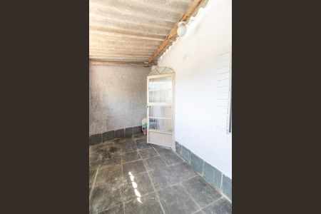 Casa para alugar com 50m², 2 quartos e sem vagaVaranda
