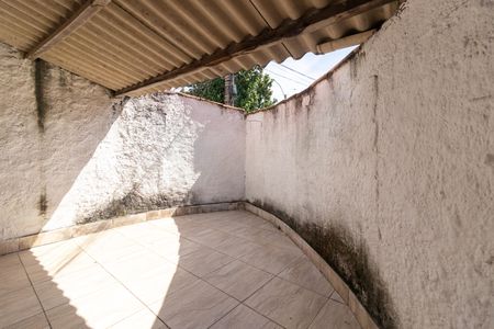 Casa para alugar com 50m², 2 quartos e sem vagaQuintal e Área de Serviço