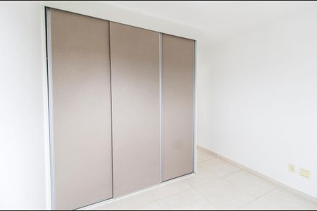 Apartamento para alugar com 60m², 2 quartos e 2 vagas Apartamento para alugar com 60m², 2 quartos e 2 vagasSuíte