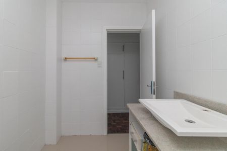 Apartamento à venda com 130m², 3 quartos e sem vagaBanheiro