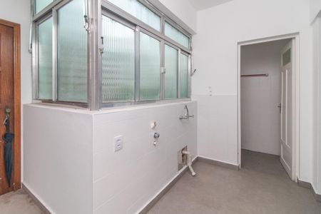 Apartamento à venda com 130m², 3 quartos e sem vagaÁrea de Serviço