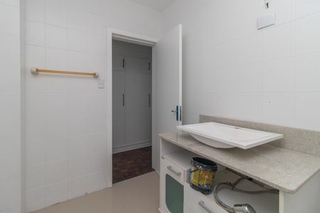 Apartamento à venda com 130m², 3 quartos e sem vagaBanheiro