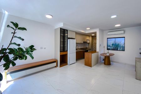 Sala de casa para alugar com 3 quartos, 120m² em Água Rasa, São Paulo