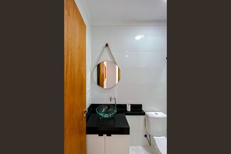 Casa para alugar com 120m², 3 quartos e 2 vagasBanheiro social