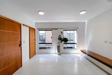 Casa para alugar com 120m², 3 quartos e 2 vagasSala