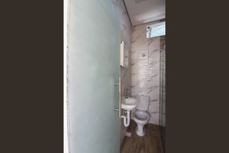 Banheiro de kitnet/studio para alugar com 1 quarto, 50m² em São Salvador, Belo Horizonte