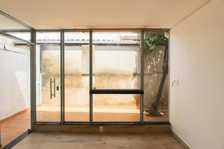 Studio para alugar com 50m², 1 quarto e sem vaga Studio para alugar com 50m², 1 quarto e sem vagaSala